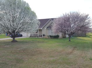 22 Stephenson Rd, Hartselle, AL 35640