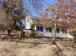 3389 Pearl St, Muscatine, IA 52761