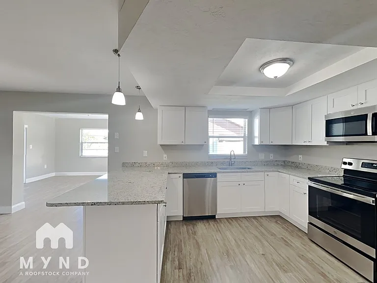 9116 Glen Moor Ln — Photo 5
