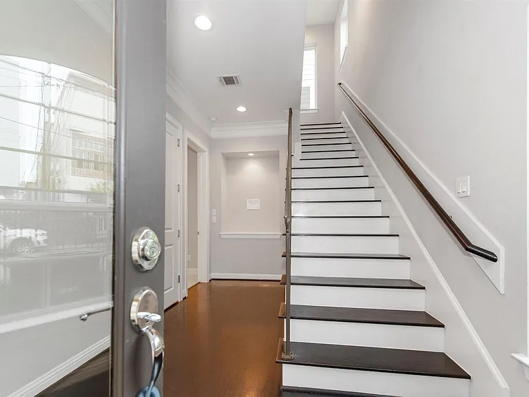 5637 Kiam St #B — Photo 9