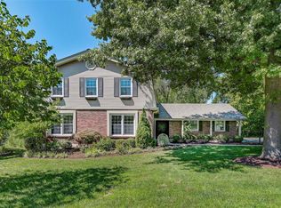 12283 Winrock Dr, Saint Louis, MO 63141