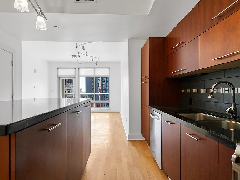 603 Davis St #1105 — Photo 4