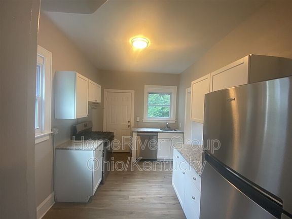 5th image of 2545 W McMicken Ave