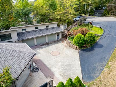 4161 S Summit Ln, Columbus, IN, 47201