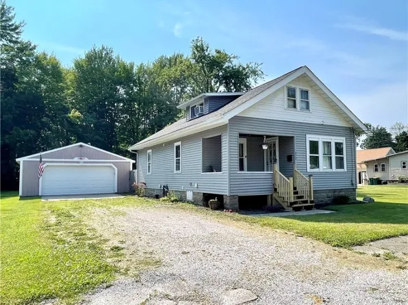 272 Lockwood St, Geneva, OH 44041