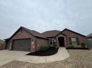 1304 Starry Sky Blvd, Bentonville, AR 72713