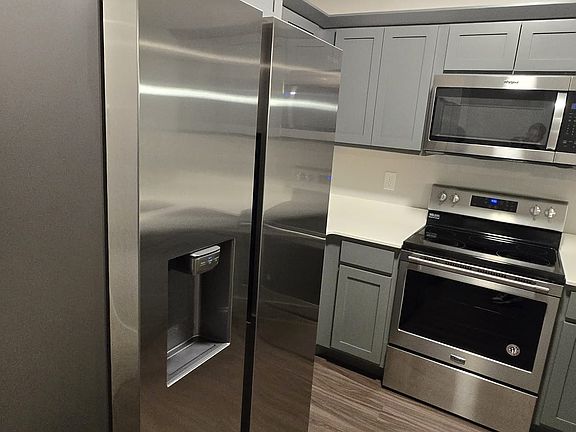 3rd image of 469 N 360 W #469