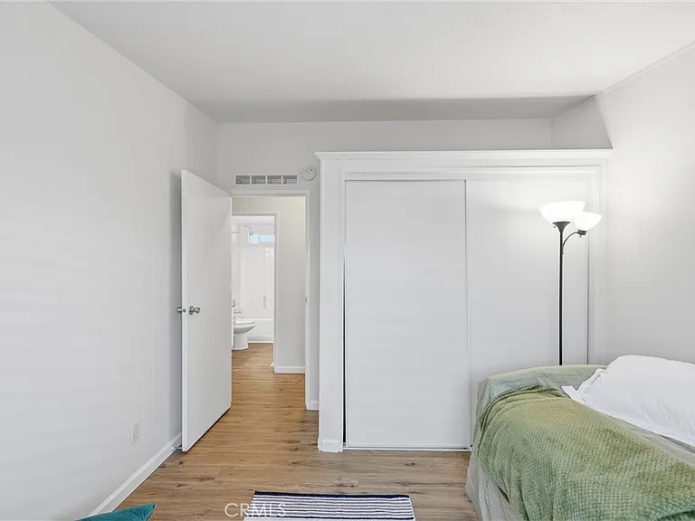21851 Newland St #104 — Photo 32