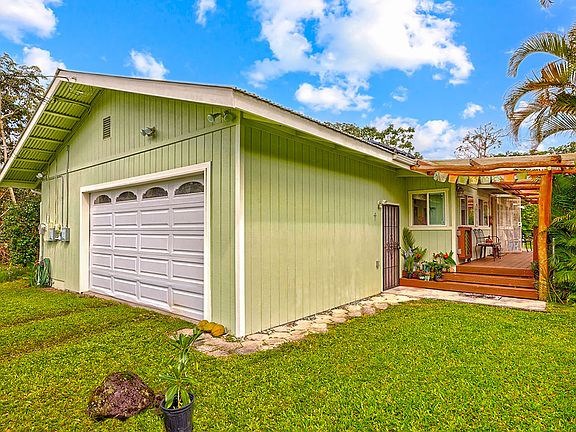 2nd image of 13-3489 Oneloa St