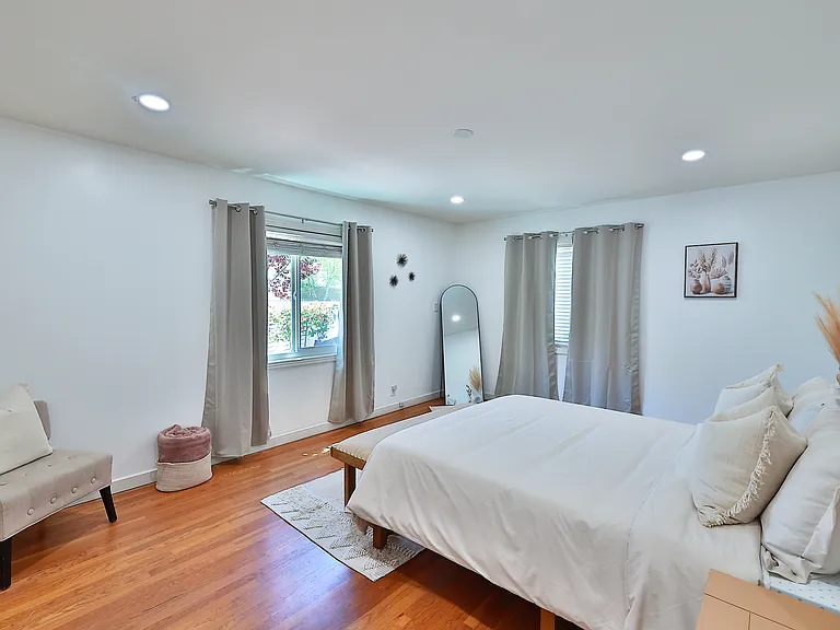 1020 Orange St — Photo 13