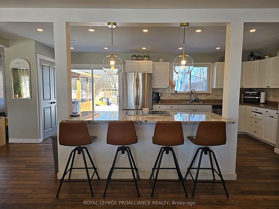 4th image of 1099 Wilson Rd