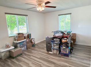 1097 Palmetto Rd, Haverhill, FL 33417