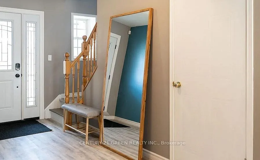 5 bed, $3,200 — Photo 2