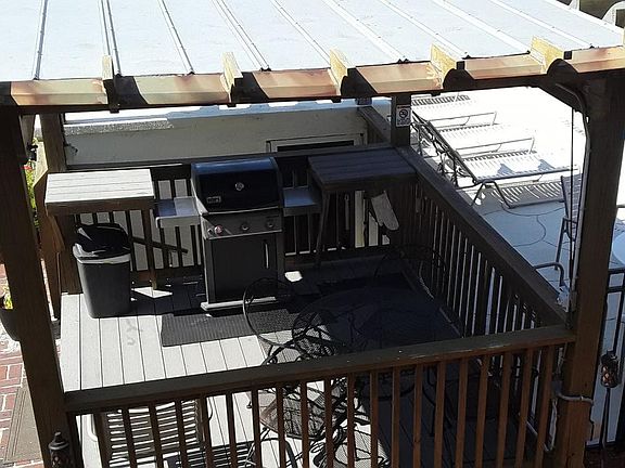 4th image of 300 Monroe Ave APT 17