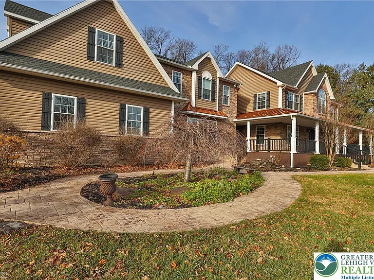 284 Walker Rd — Photo 26