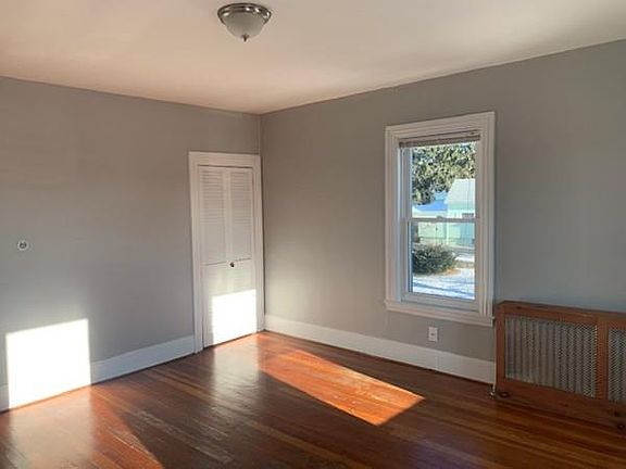 3rd image of 123 East St #2