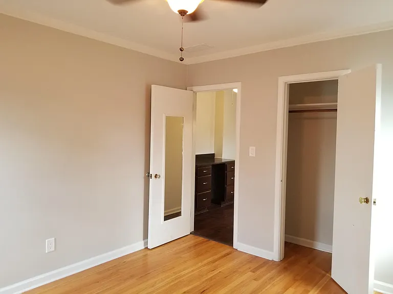 324 E 3rd St #3 — Photo 3