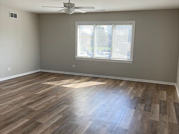 3rd image of 274 S Lake St APT B