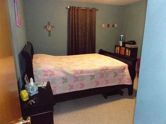 4th image of 907 Hickory Dr