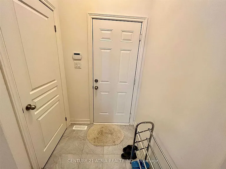 12 Constable St — Photo 19