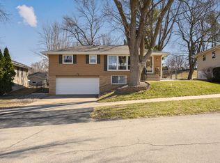 2662 11th Ave NW, Rochester, MN 55901