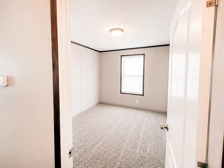 Silverstone Manufactured Home Community — Photo 18