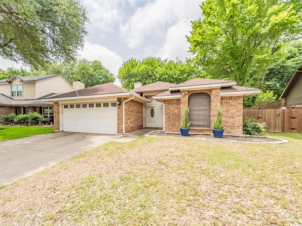 5622 Polo Club Dr, Arlington, TX 76017