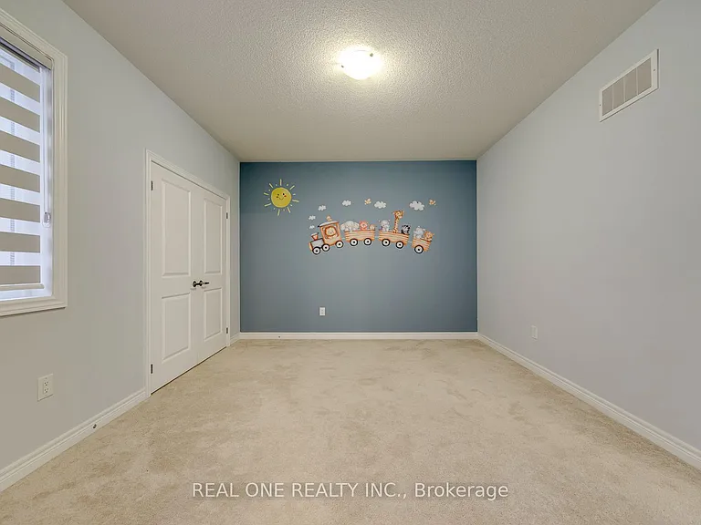 140 Zachary Cres — Photo 41