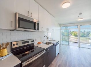 Prexy, Seattle, WA 98105