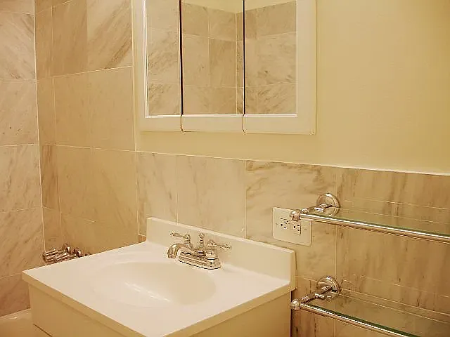 56 Beaver St #206 — Photo 9