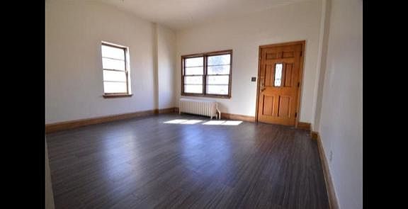 2nd image of 1080 Thomas Ave #3