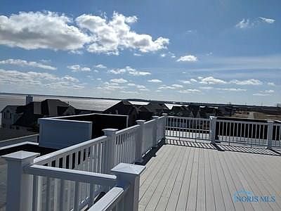 3rd image of 2576 S Waterside Ct #322