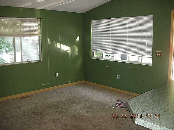 4th image of 263 Tiogue Ave