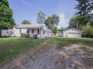 1451 E Whiteside St, Springfield, MO 65804