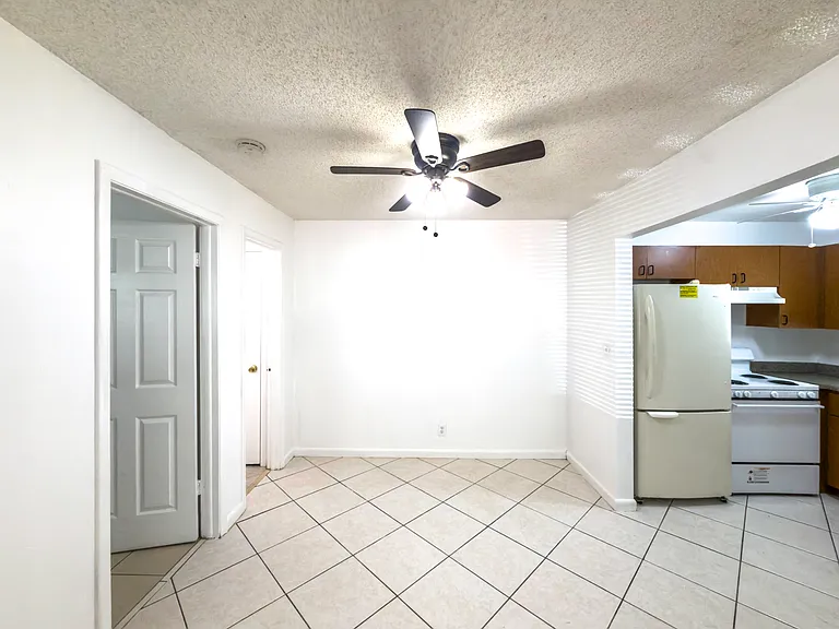 4109 Riverside Dr — Photo 3