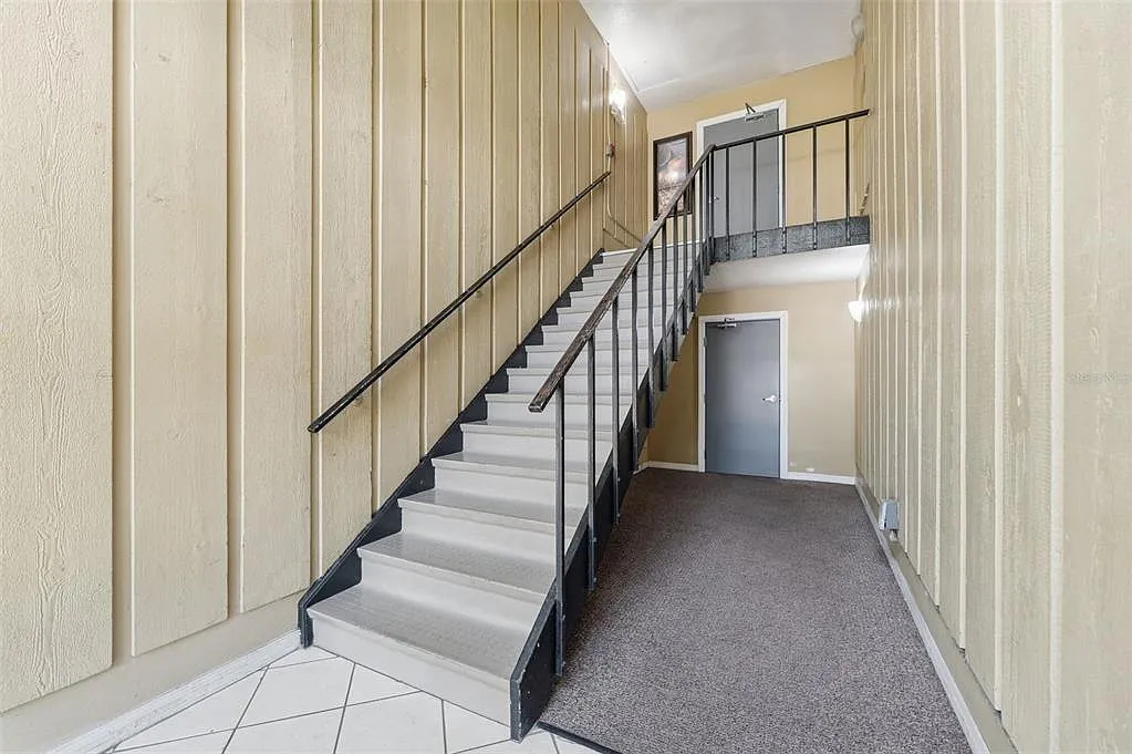 2 bed, 1.0 bath, 881 sqft, $1,500 — Photo 2