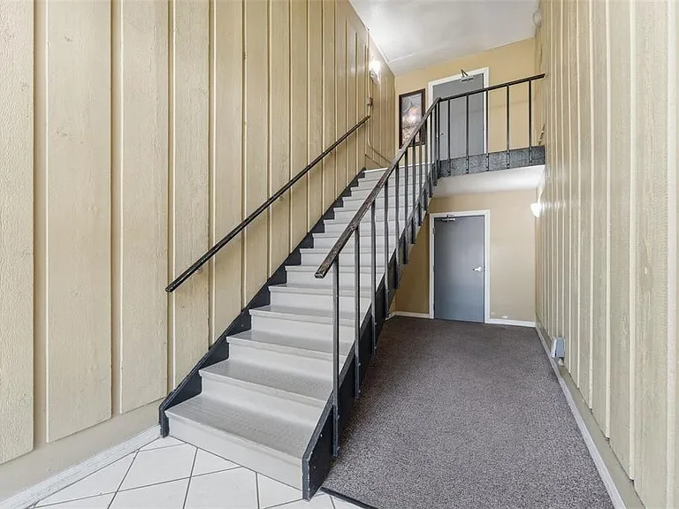 1695 Lee Rd #B204 — Photo 2