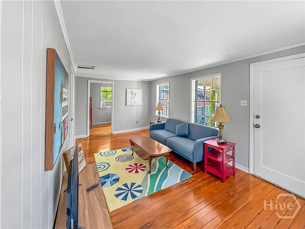 2 bed, 1.0 bath, 750 sqft, $1,400 — Photo 3