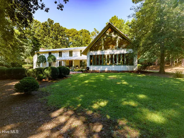 520 N Bethesda Road, Southern Pines, NC 28387