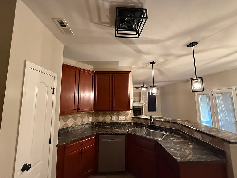 252 Wynngate Dr — Photo 13