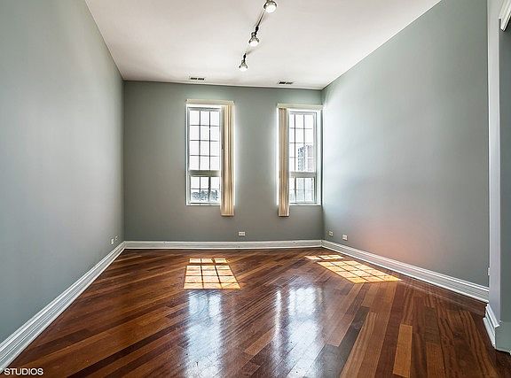 5th image of 5013 S King Dr Unit 3W