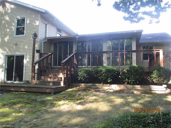 5th image of 373 Balmoral Dr