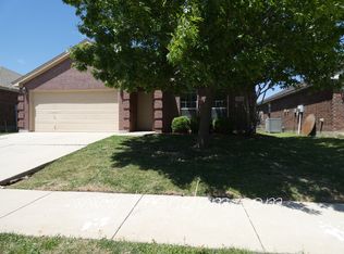 14133 Snaffle Bit Trl, Haslet, TX 76052