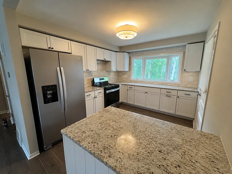 509 Torrance Ave — Photo 7