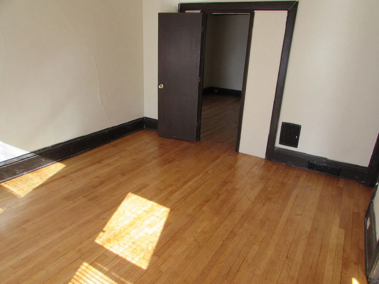1728 Van Hise Avenue — Photo 4