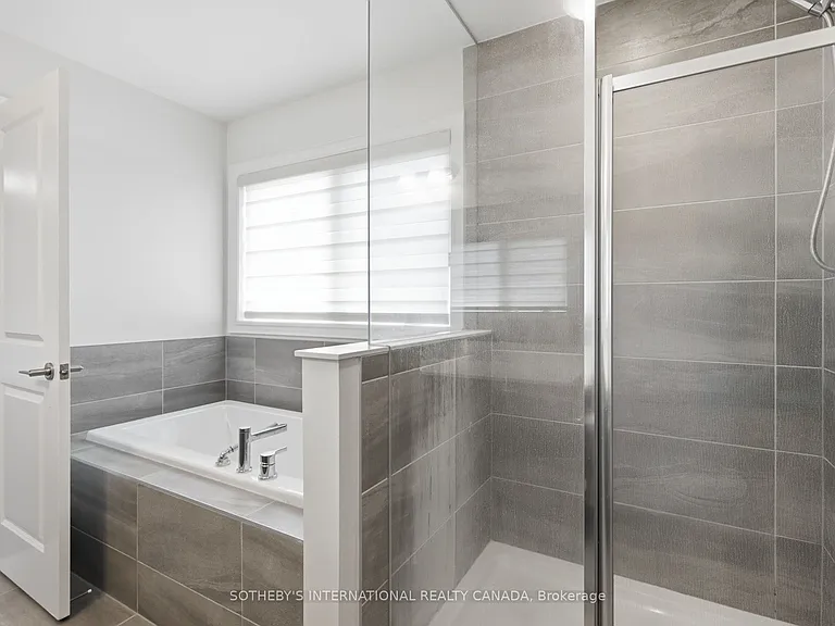 32 Bermondsey Way — Photo 29