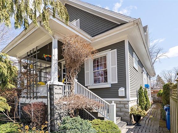 3rd image of 108 Forest St