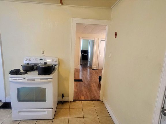 5th image of 112 Smith Street