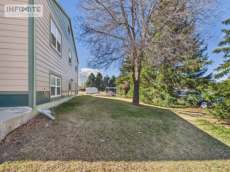 5 Cloninger Ln #D — Photo 1