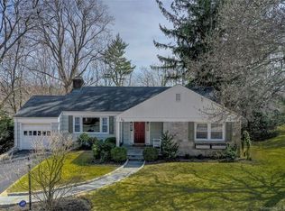 44 Casmir Dr, Fairfield, CT 06825